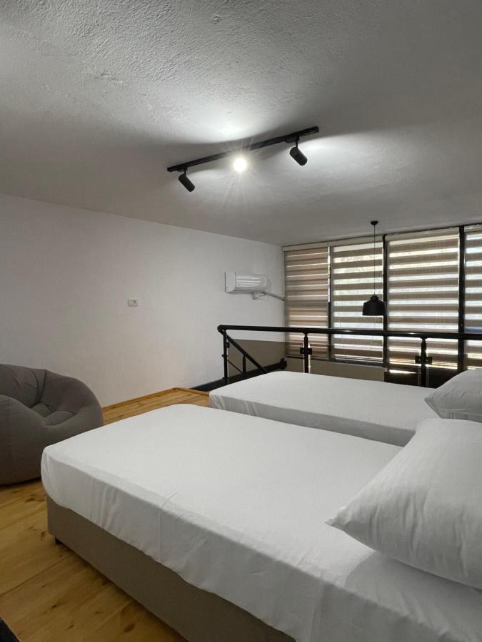 D&E Apartaments Tirana Exterior photo